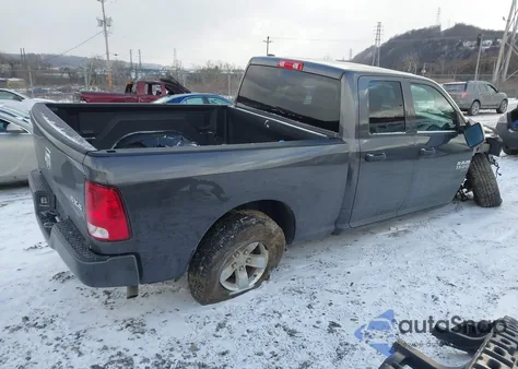 2019 Ram 1500 Classic z USA, uszkodzony, nr VIN 1C6RR7FG4KS736142